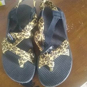 Chacos womens size 9...cheetah print!!